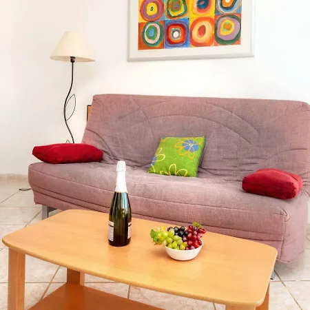 Apartment Apartment Palmiers I-7 By Interhome